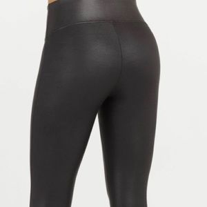 Spanx Faux Leather black leggings size XL Petite